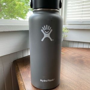 grey 32oz widemouth hydroflask